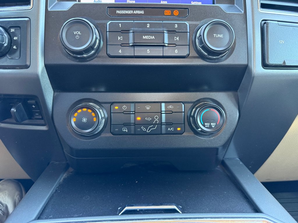 Used 2020 Ford F250 XLT w/ XLT Value Package AWD/4WD image 32