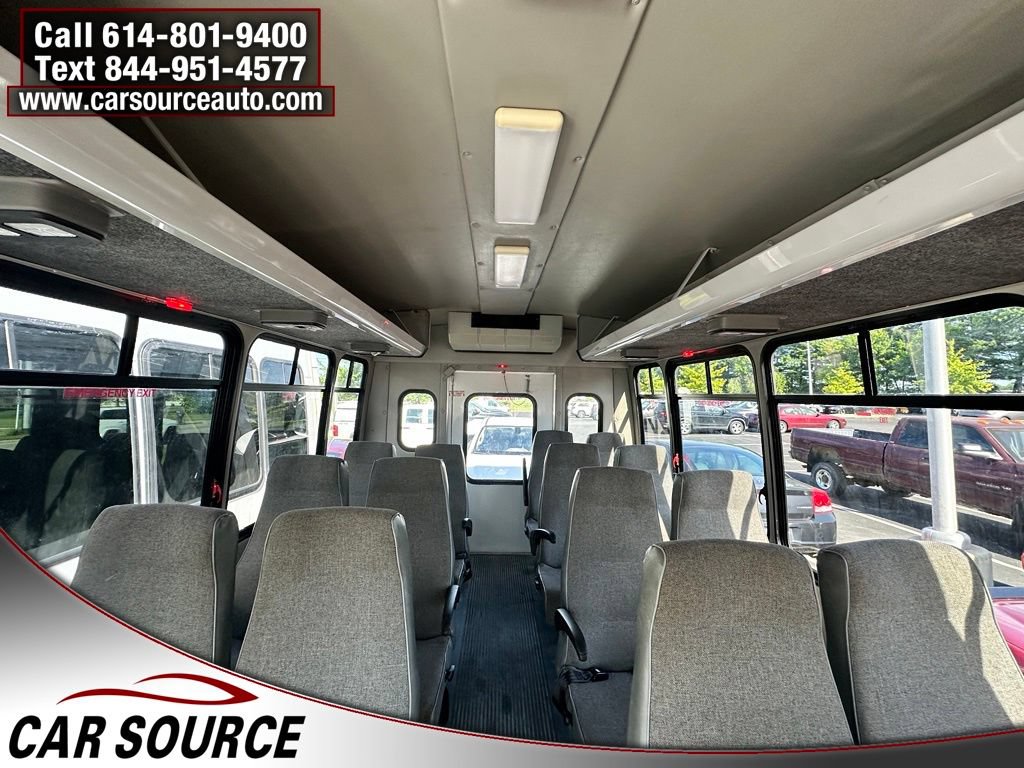 Used 2010 Ford E-350 and Econoline 350 Super Duty RWD image 11