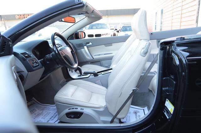 Used 2011 Volvo C70 T5 w/ Convenience Pkg image 15