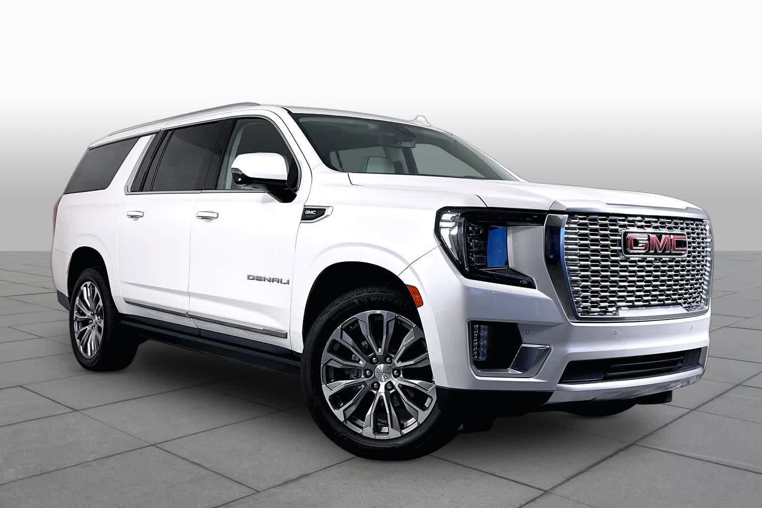 Used 2021 GMC Yukon XL Denali RWD image 2