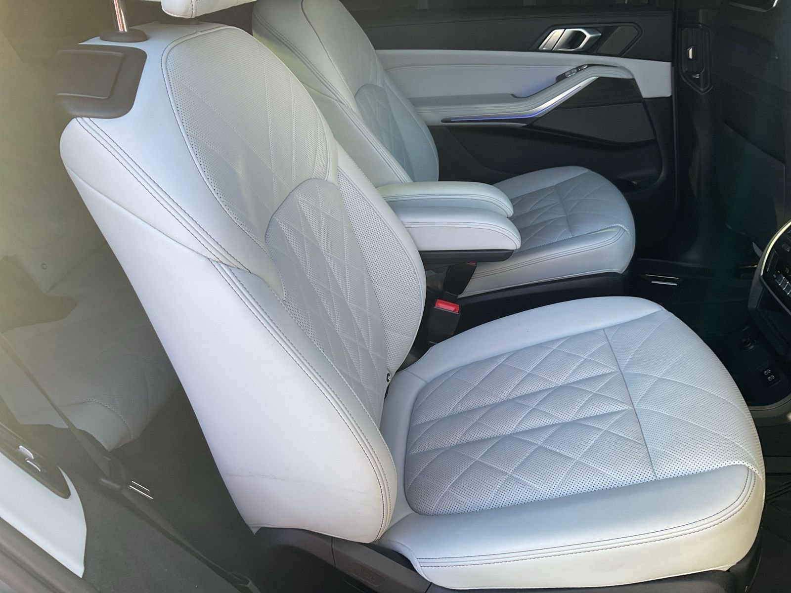 Used 2023 BMW X7 xDrive40i w/ Dynamic Handling Package image 60