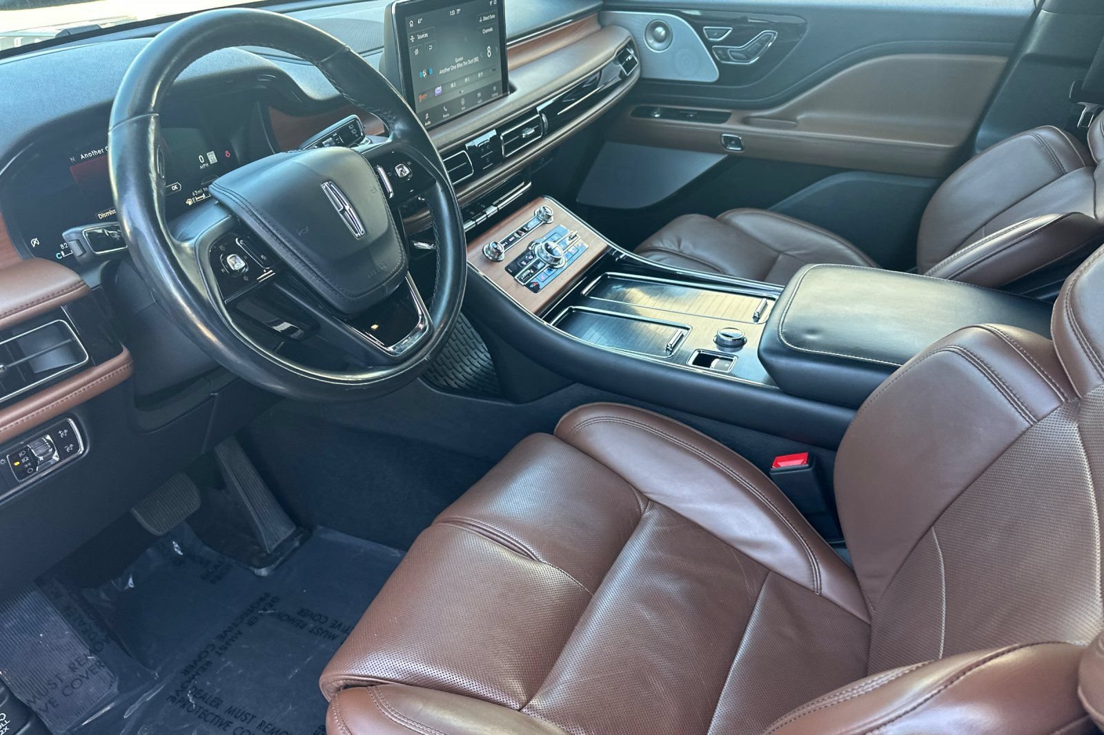 Used 2020 Lincoln Aviator Reserve AWD/4WD image 11