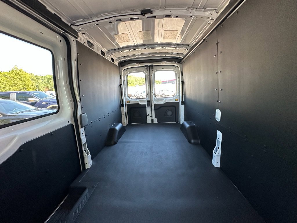 New 2026 Ford Transit 350 148 Medium Roof AWD w/ Load Area Protection Package image 23
