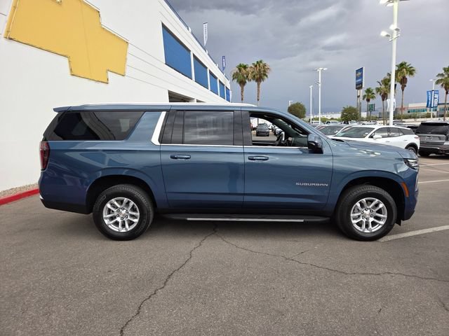 Certified 2025 Chevrolet Suburban LS RWD image 7