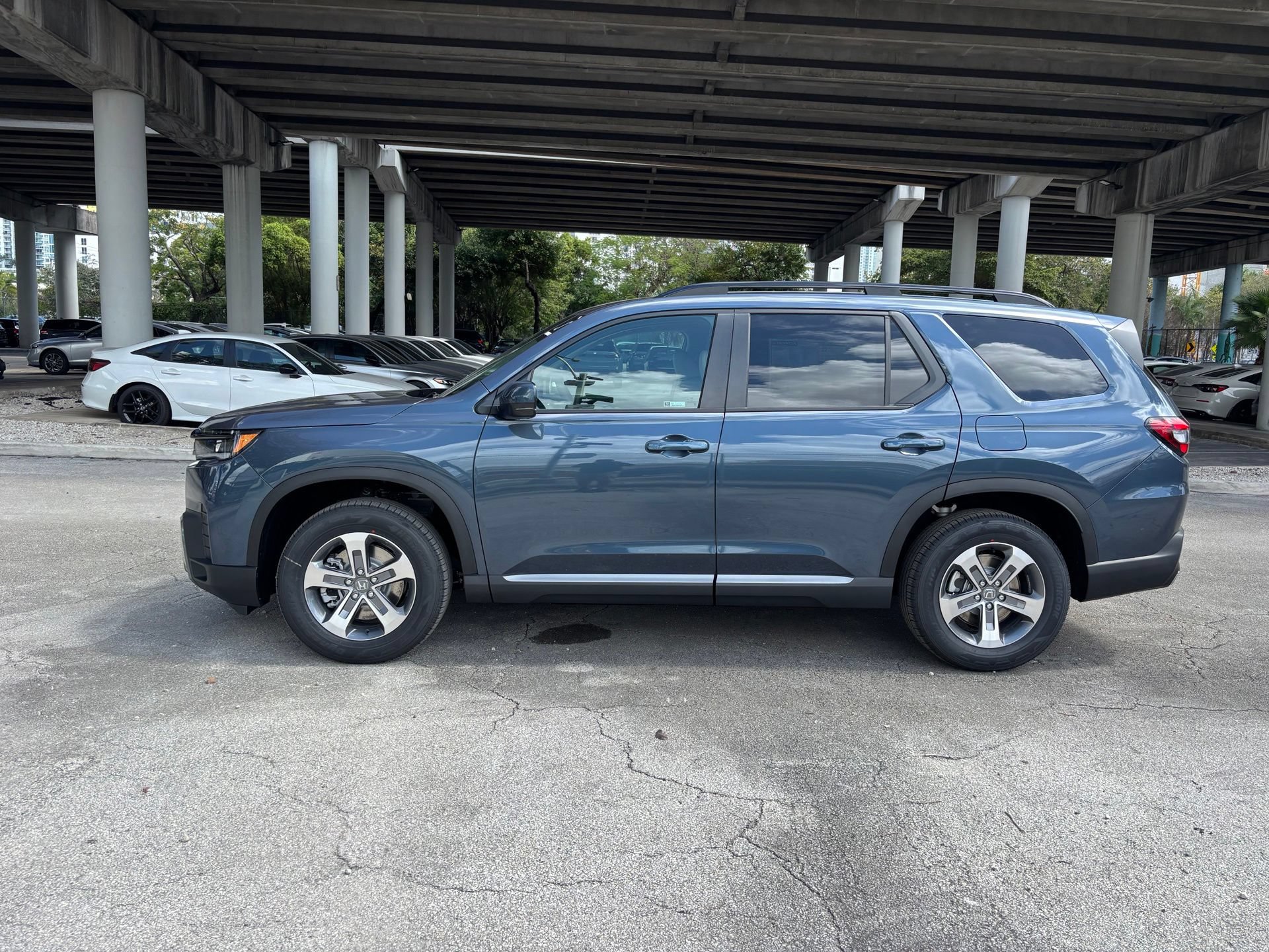 New 2026 Honda Pilot EX-L image 8