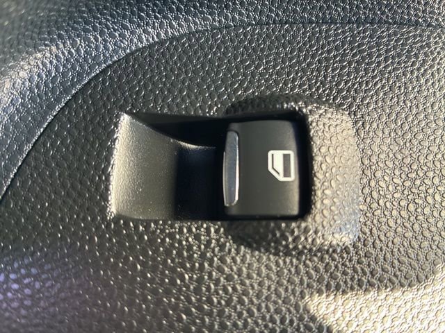 Used 2020 Ford EcoSport SE image 23