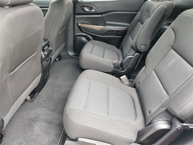 Used 2023 GMC Acadia SLE w/ Driver Convenience Package image 30