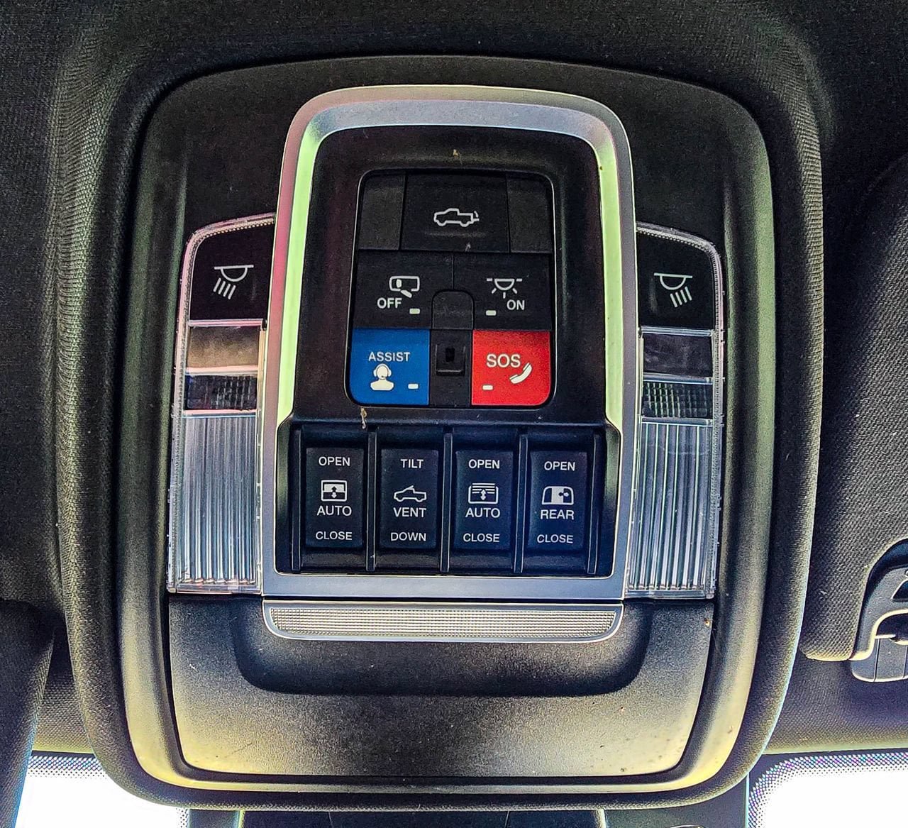Used 2022 RAM 1500 Limited AWD/4WD image 36