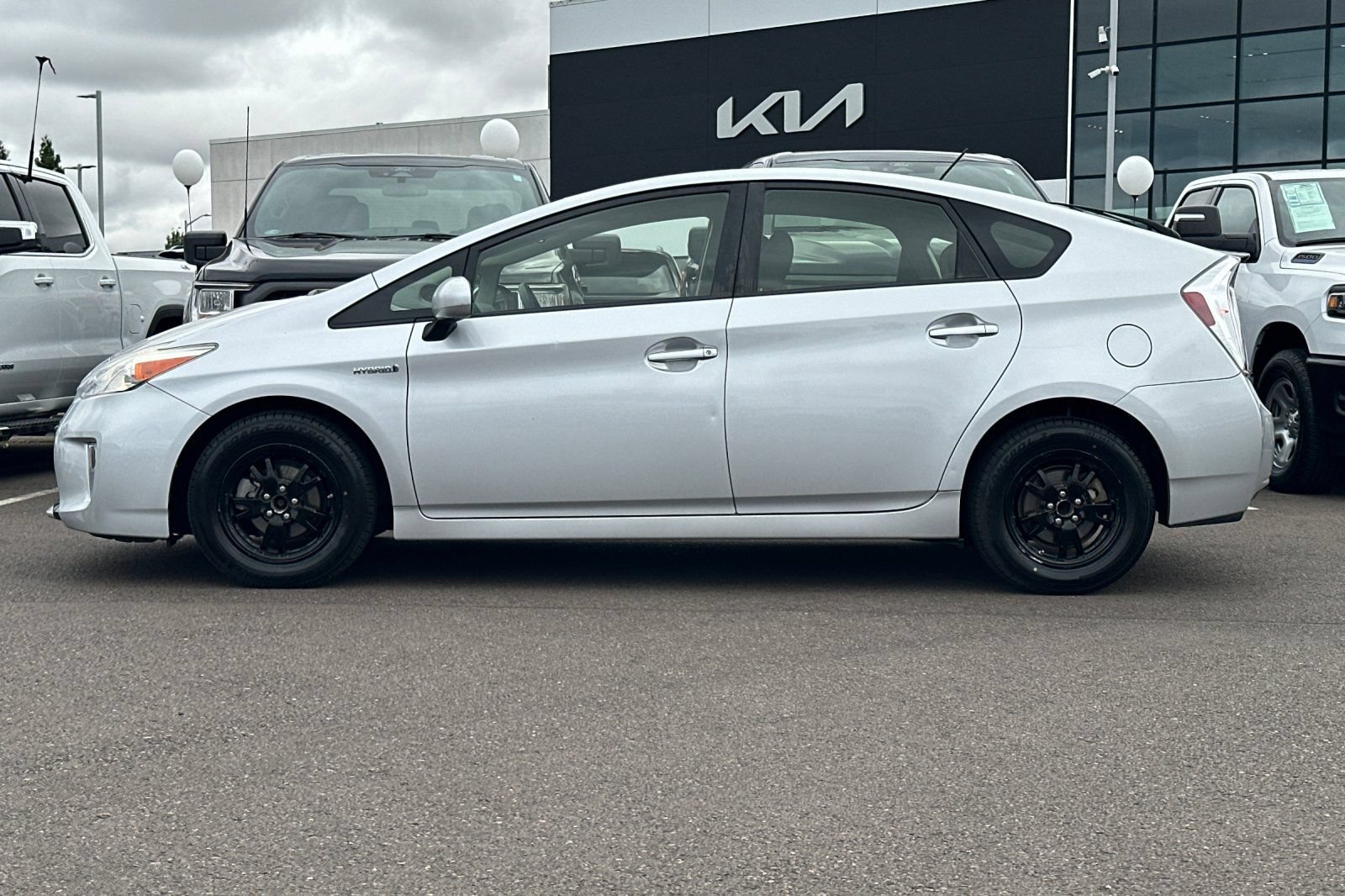 Used 2013 Toyota Prius Two FWD image 7