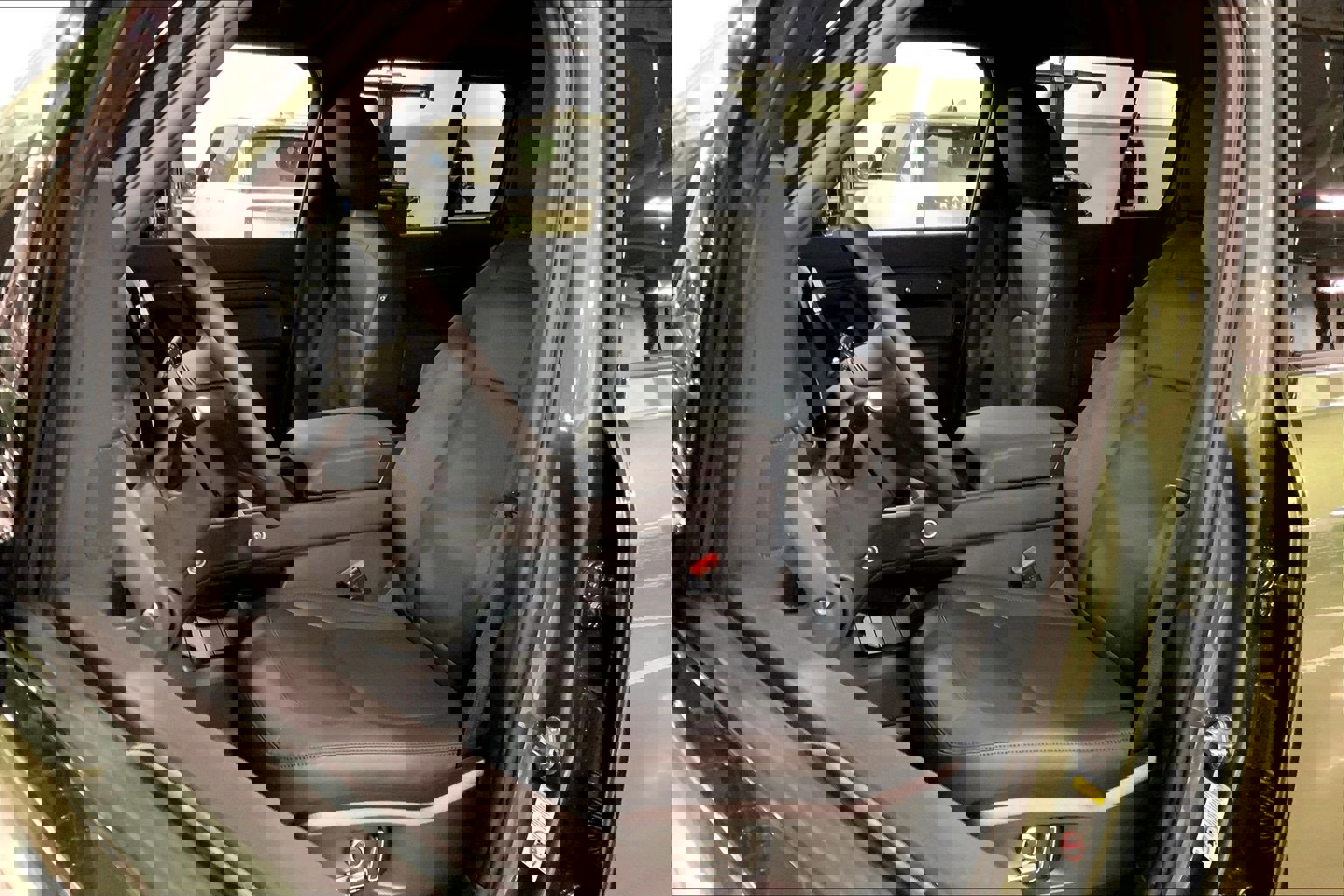 New 2026 Land Rover Defender 130 S image 9