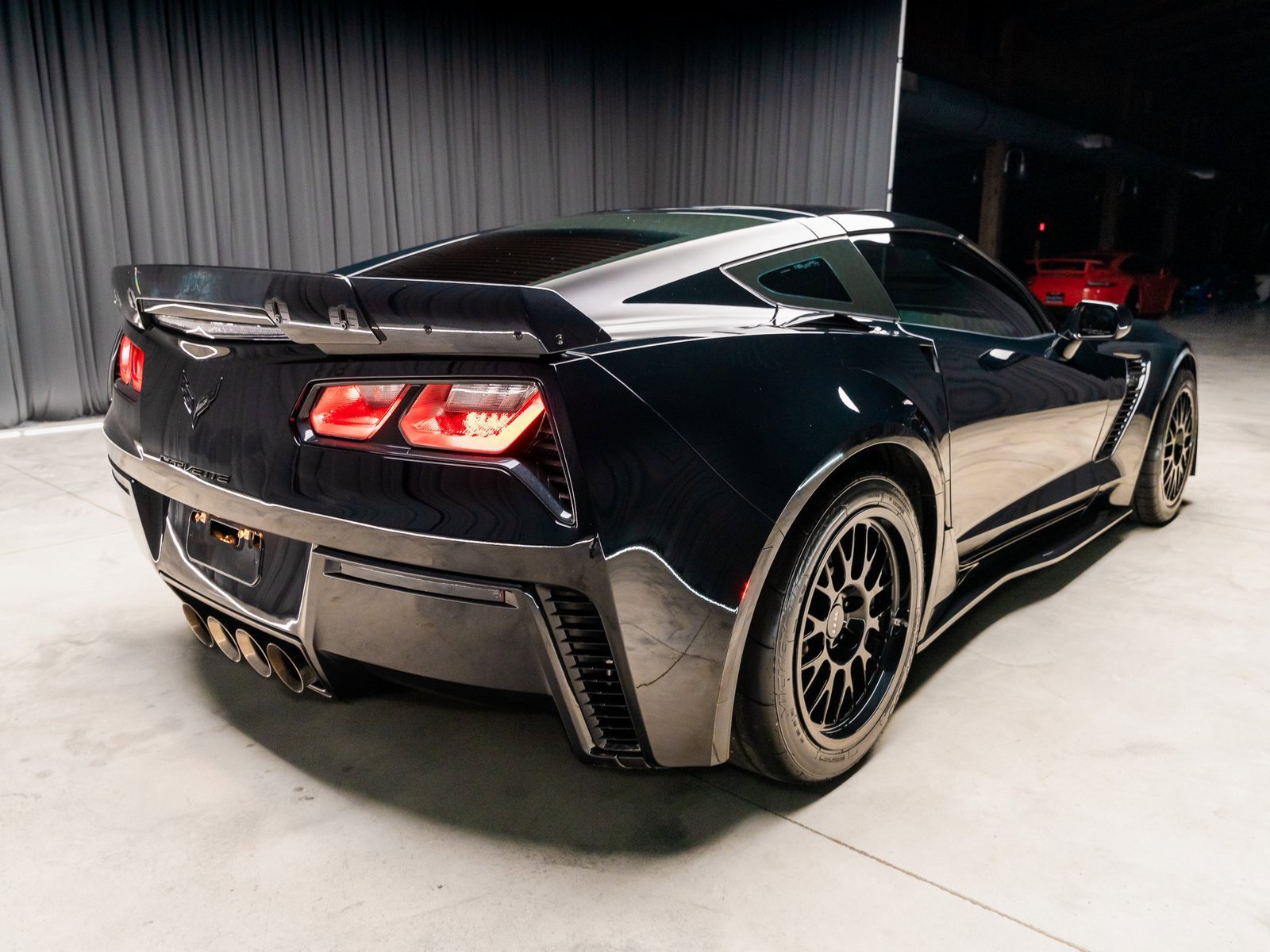 Used 2016 Chevrolet Corvette Z06 w/ 3LZ Preferred Equipment Group image 13