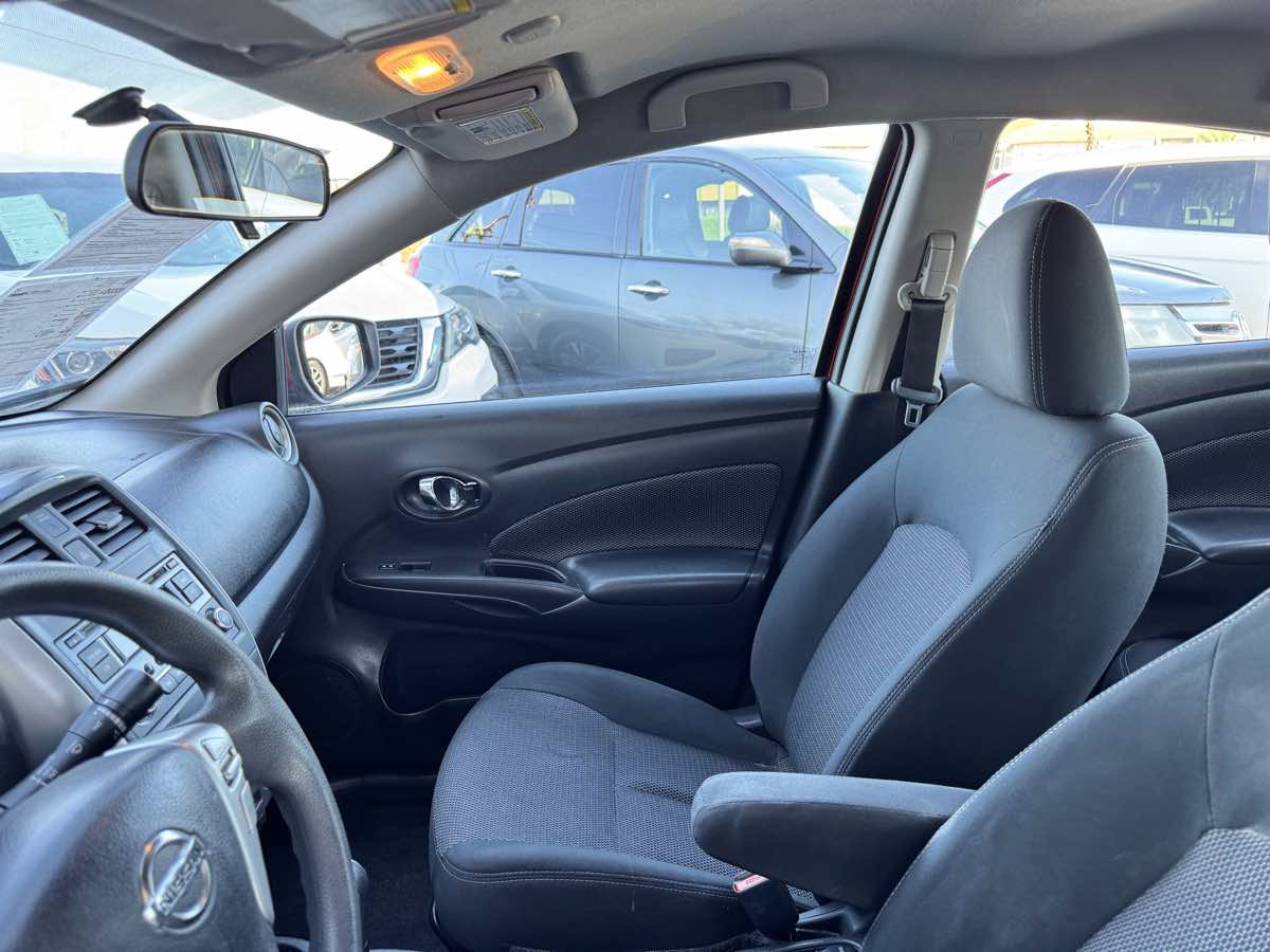 Used 2018 Nissan Versa SV FWD image 33