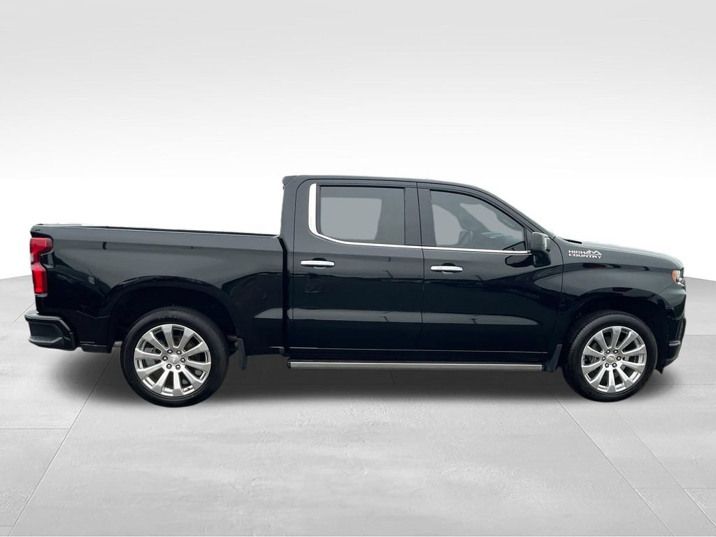 Used 2022 Chevrolet Silverado 1500 High Country w/ Technology Package AWD/4WD image 6