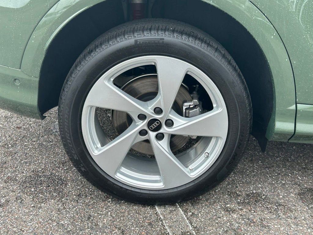 Used 2025 Audi Q5 Premium Plus w/ Premium Plus image 52