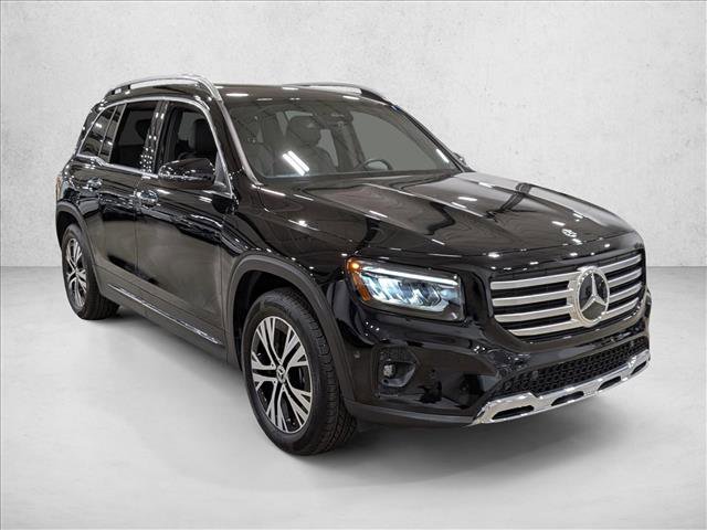 Used 2025 Mercedes-Benz GLB 250 image 3