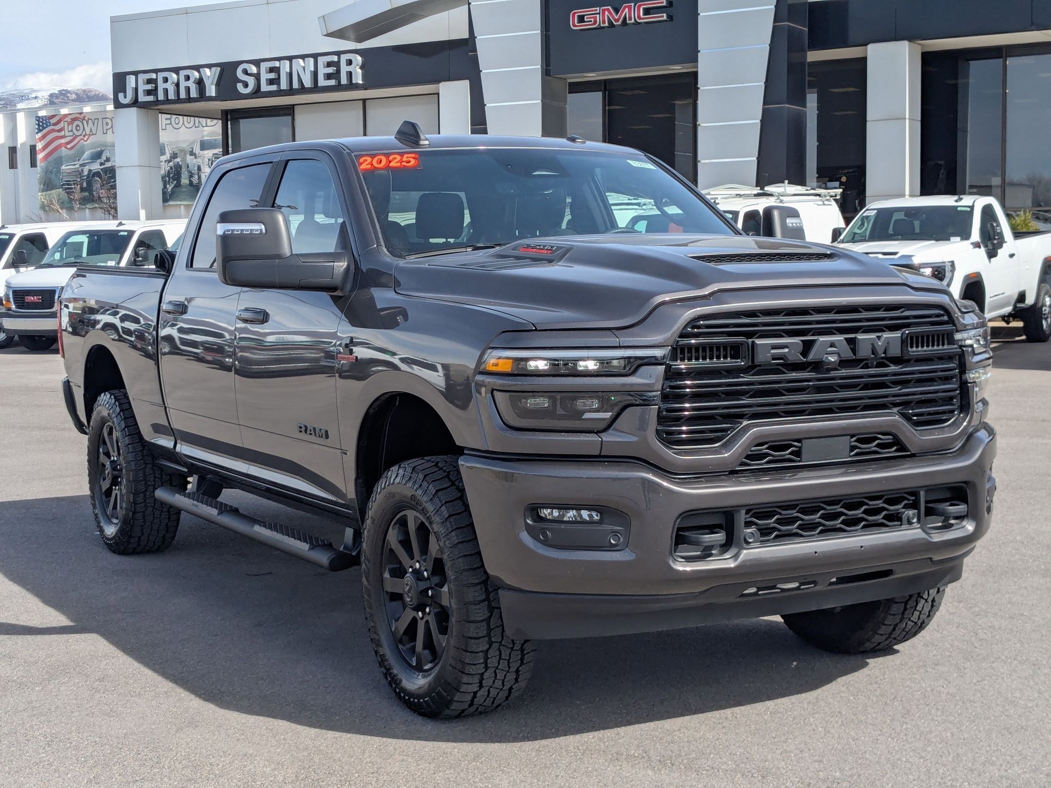 Used 2025 RAM 2500 Laramie w/ Night Edition image 8