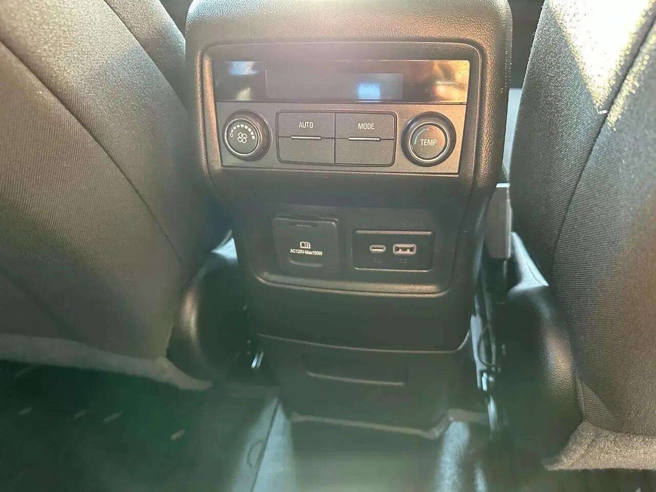 Used 2021 GMC Acadia SLE w/ Driver Convenience Package AWD/4WD image 10