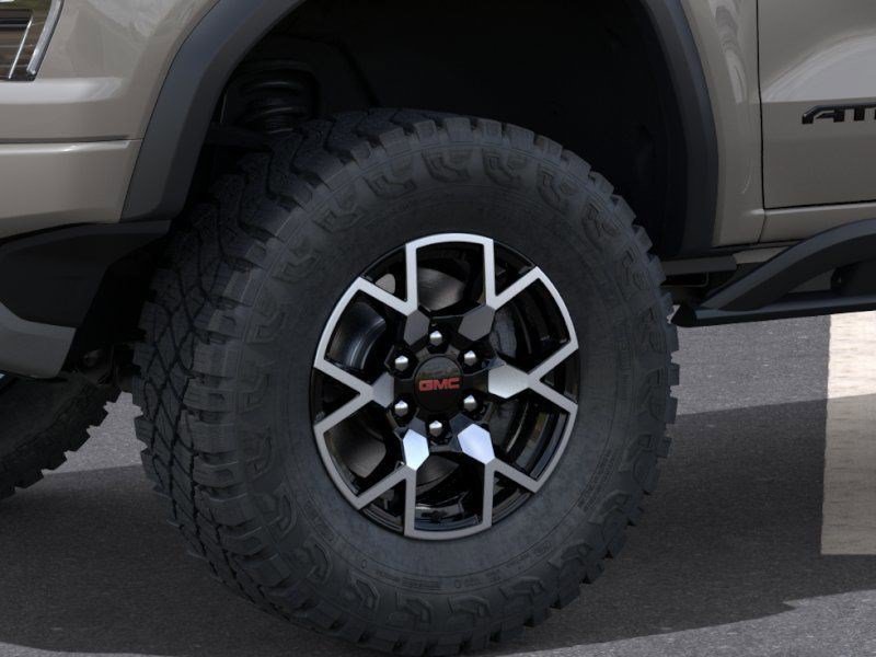 New 2026 GMC Canyon AT4X w/ LPO, Black Badging Package AWD/4WD image 10