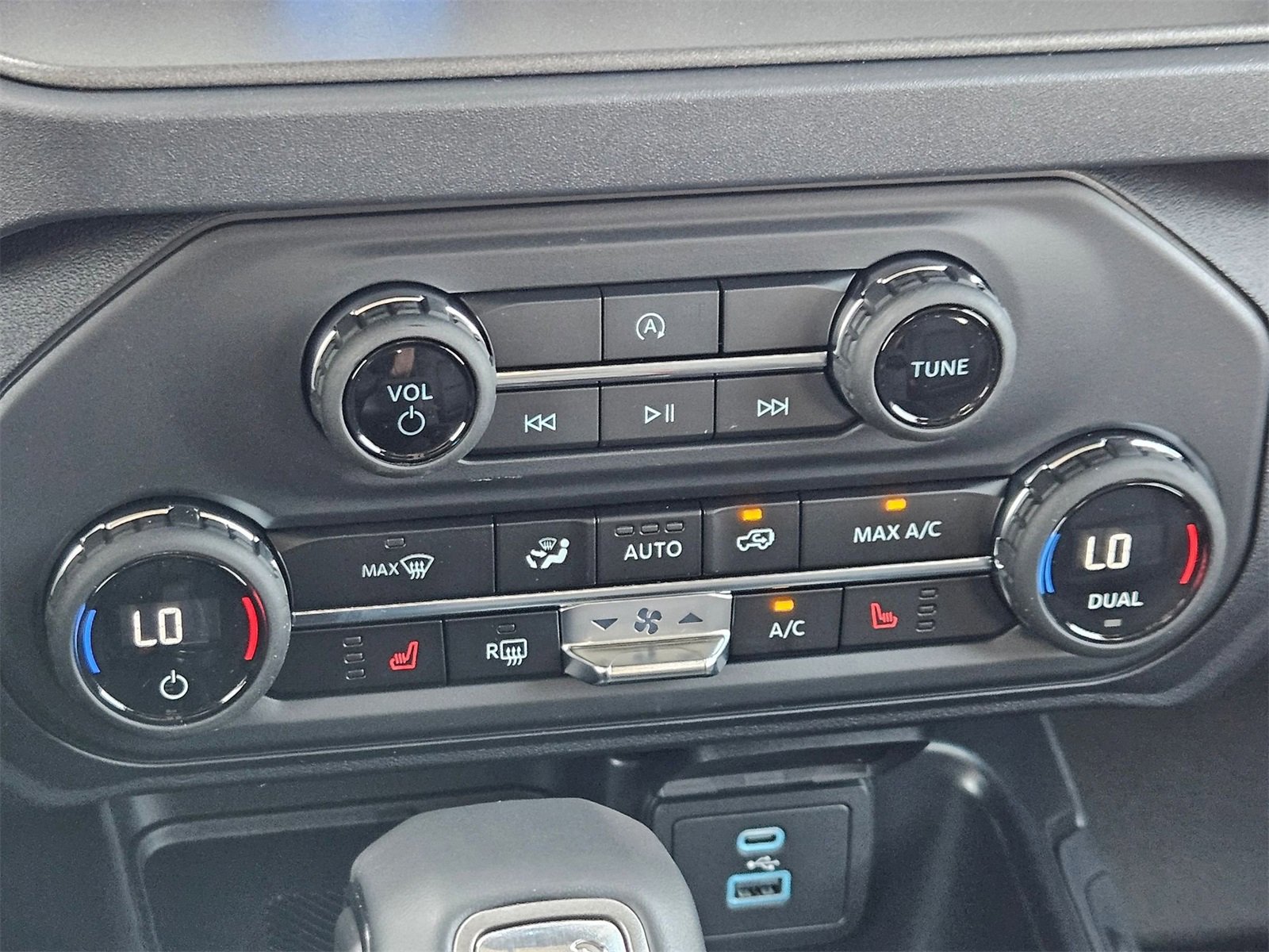 New 2025 Ford Bronco Big Bend image 22