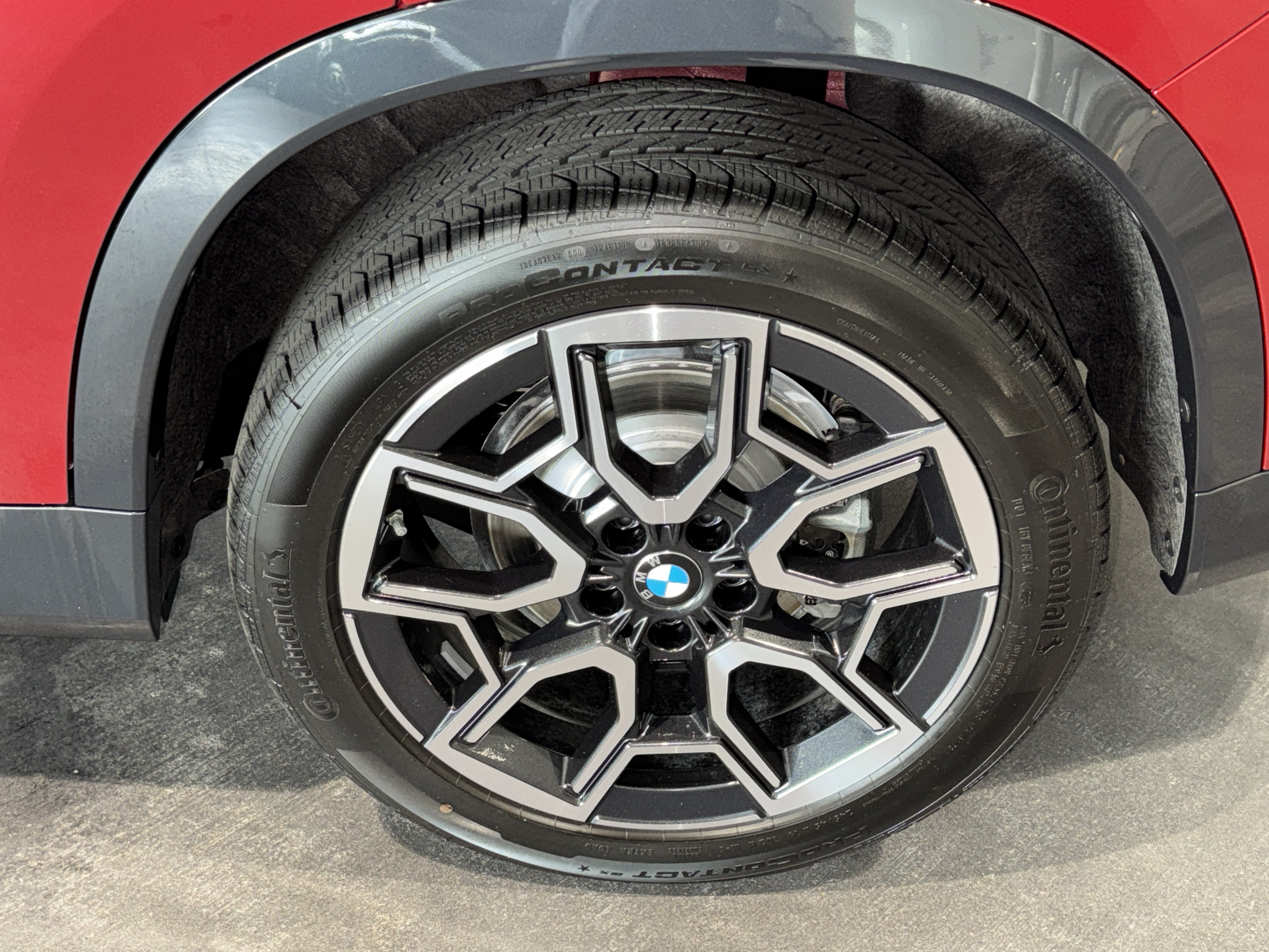 New 2026 BMW X1 xDrive28i w/ Technology Package AWD/4WD image 25