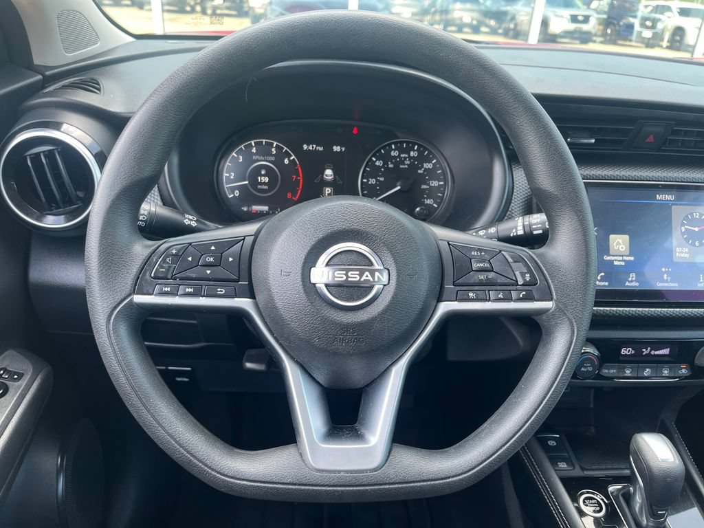 Certified 2022 Nissan Kicks SV FWD image 17
