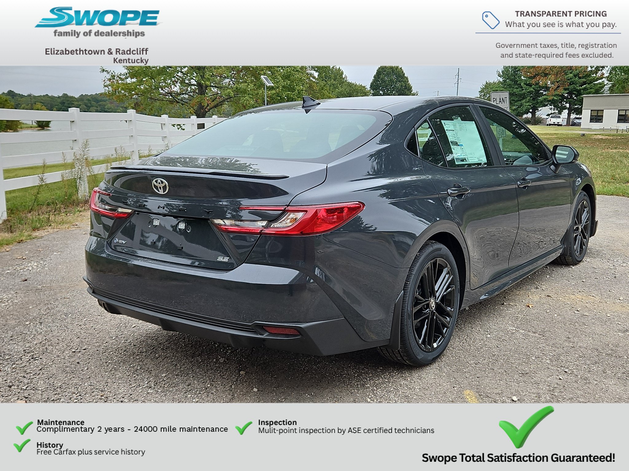 New 2026 Toyota Camry SE w/ Convenience Package FWD image 3