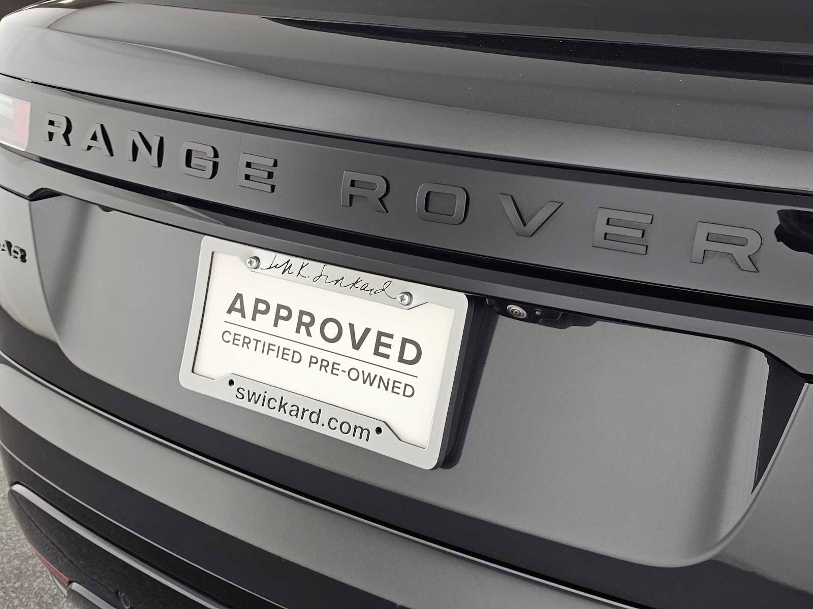 Used 2024 Land Rover Range Rover Velar Dynamic SE image 13