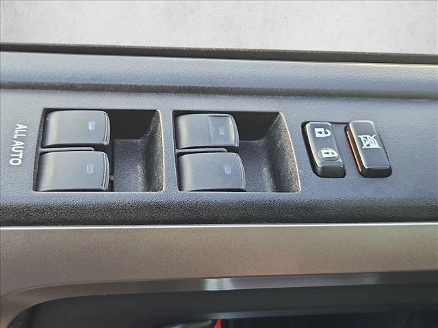 Used 2017 Toyota 4Runner SR5 RWD image 13