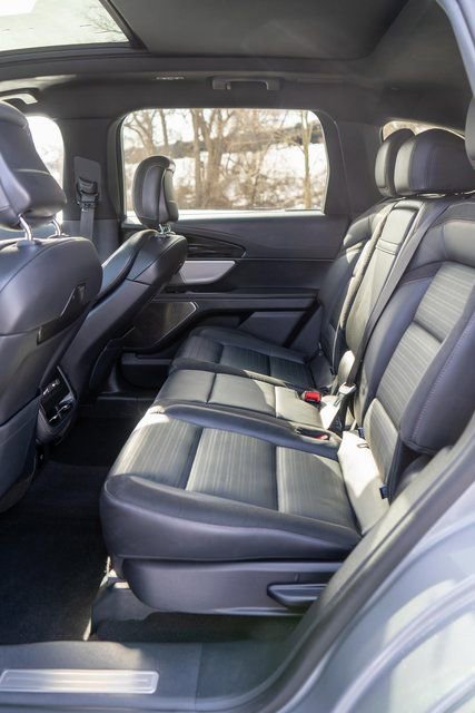 Used 2024 Lincoln Nautilus Reserve w/ Equipment Group 203A image 13