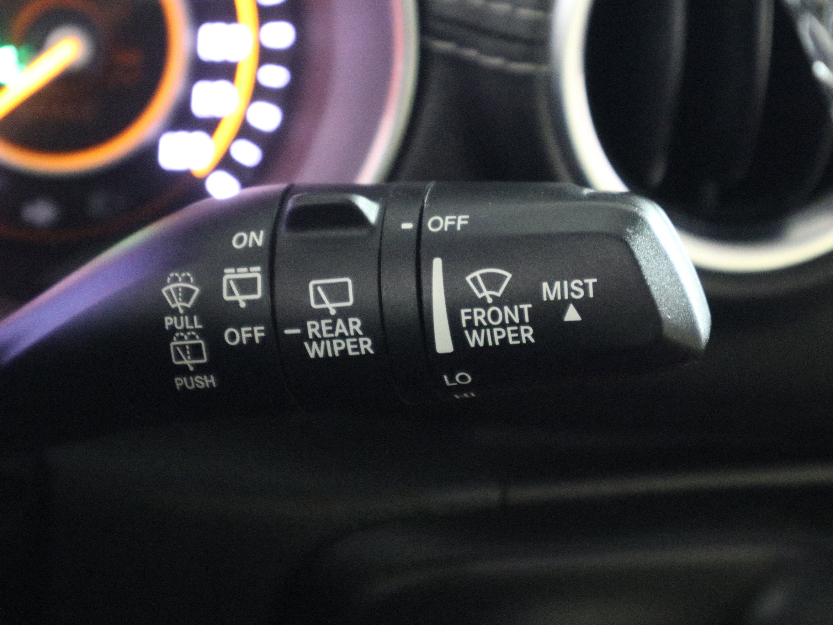 Used 2018 Jeep Wrangler Unlimited Sahara AWD/4WD image 29