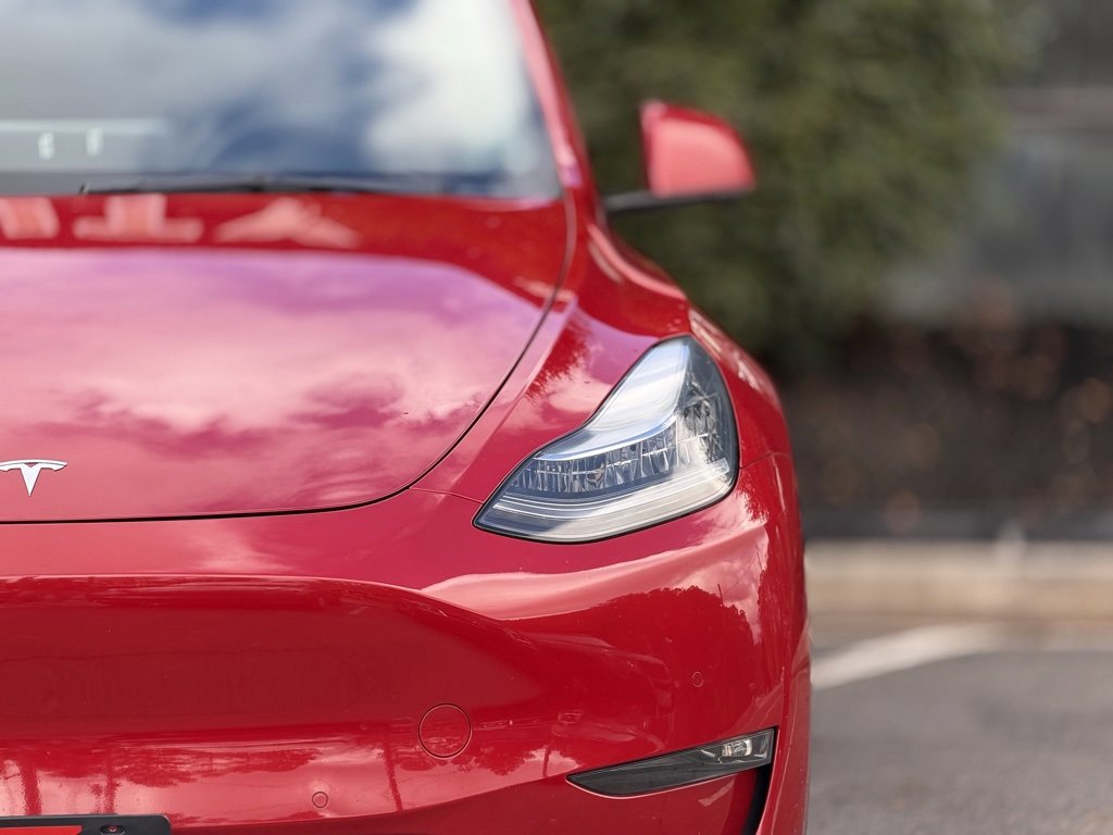 Used 2021 Tesla Model Y Long Range image 5