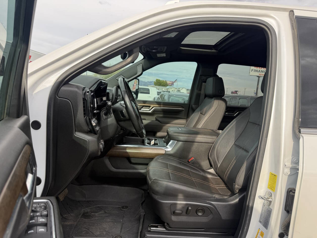 Used 2024 Chevrolet Silverado 3500 High Country w/ High Country Premium Package image 18