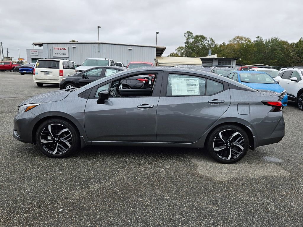New 2025 Nissan Versa SR w/ Trunk Package image 2