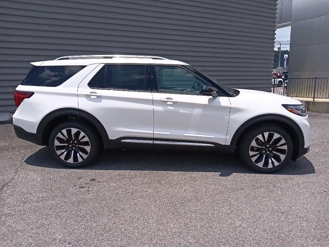 New 2026 Ford Explorer Platinum w/ LUX Leather Package AWD/4WD image 2