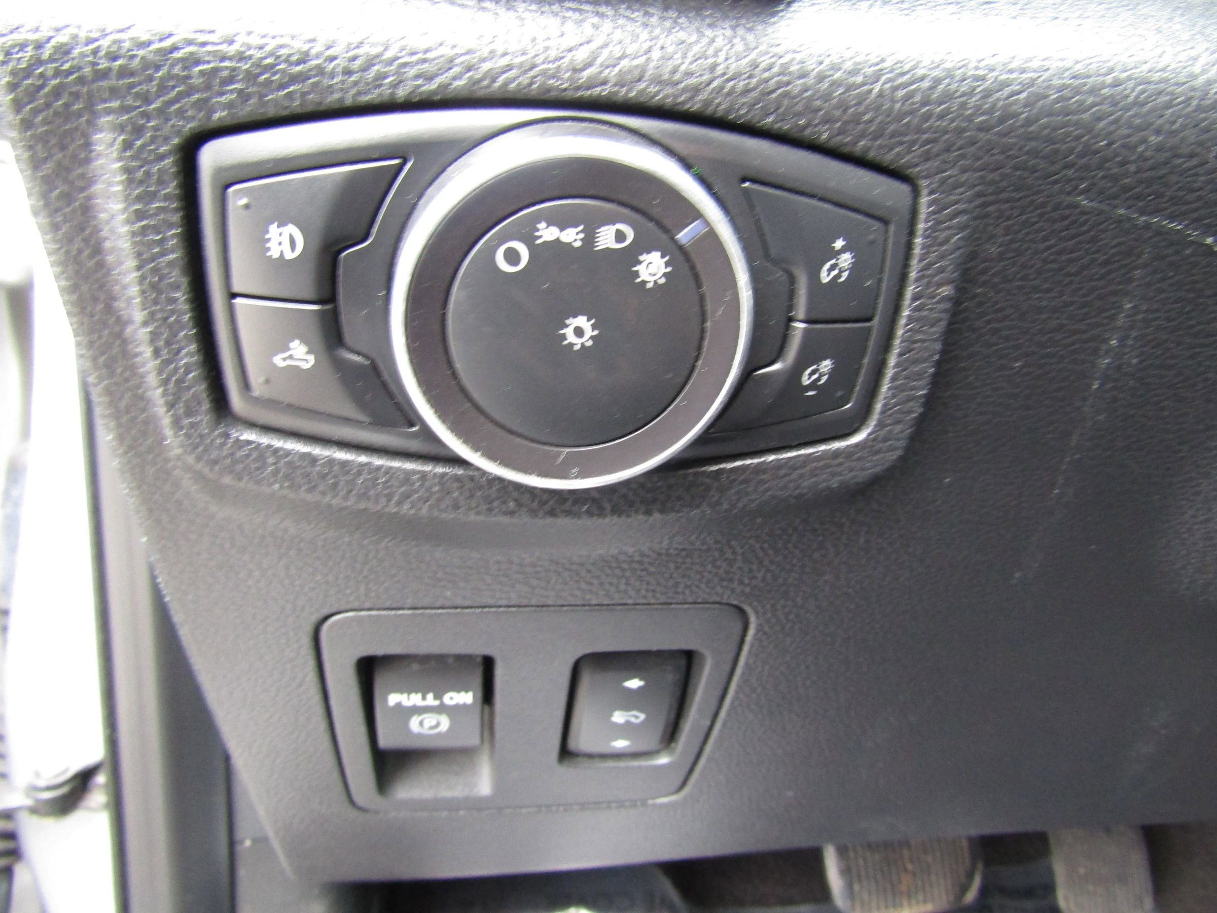 Used 2018 Ford F150 XLT w/ Equipment Group 302A Luxury image 16