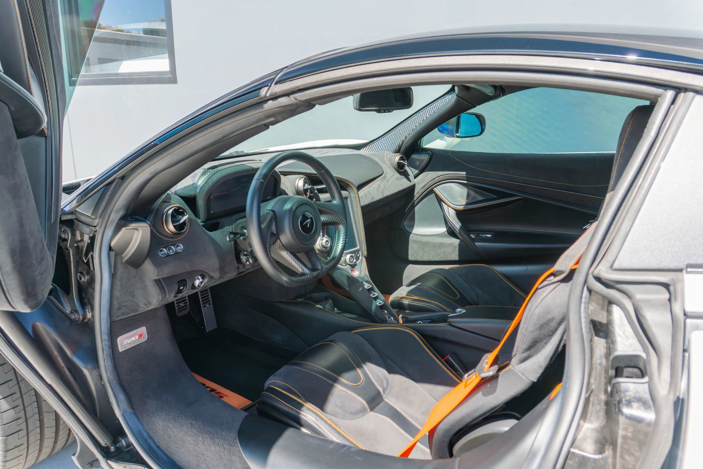 Used 2021 McLaren 720S Spider image 15