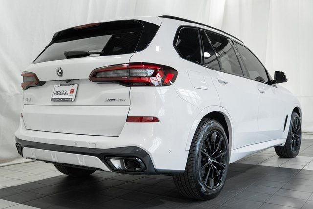Used 2023 BMW X5 xDrive40i w/ M Sport Package image 4