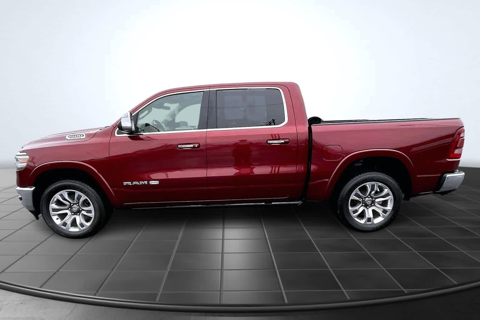 Used 2019 RAM 1500 Laramie Longhorn AWD/4WD image 3