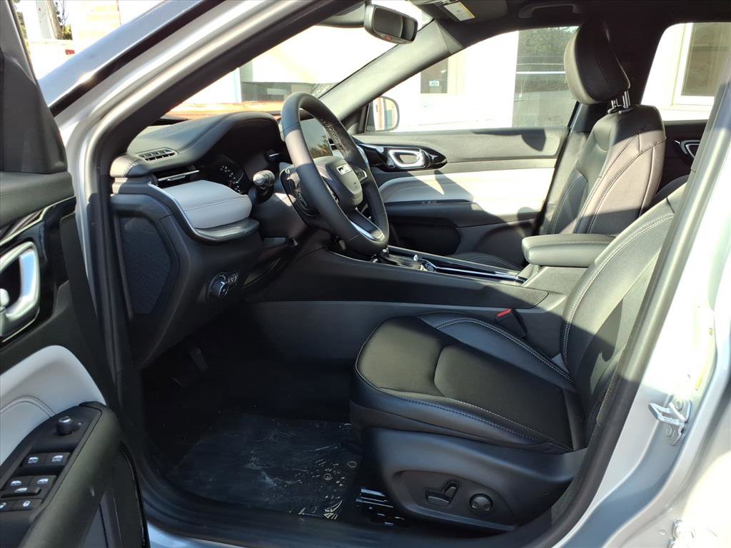 New 2026 Jeep Compass Limited image 6