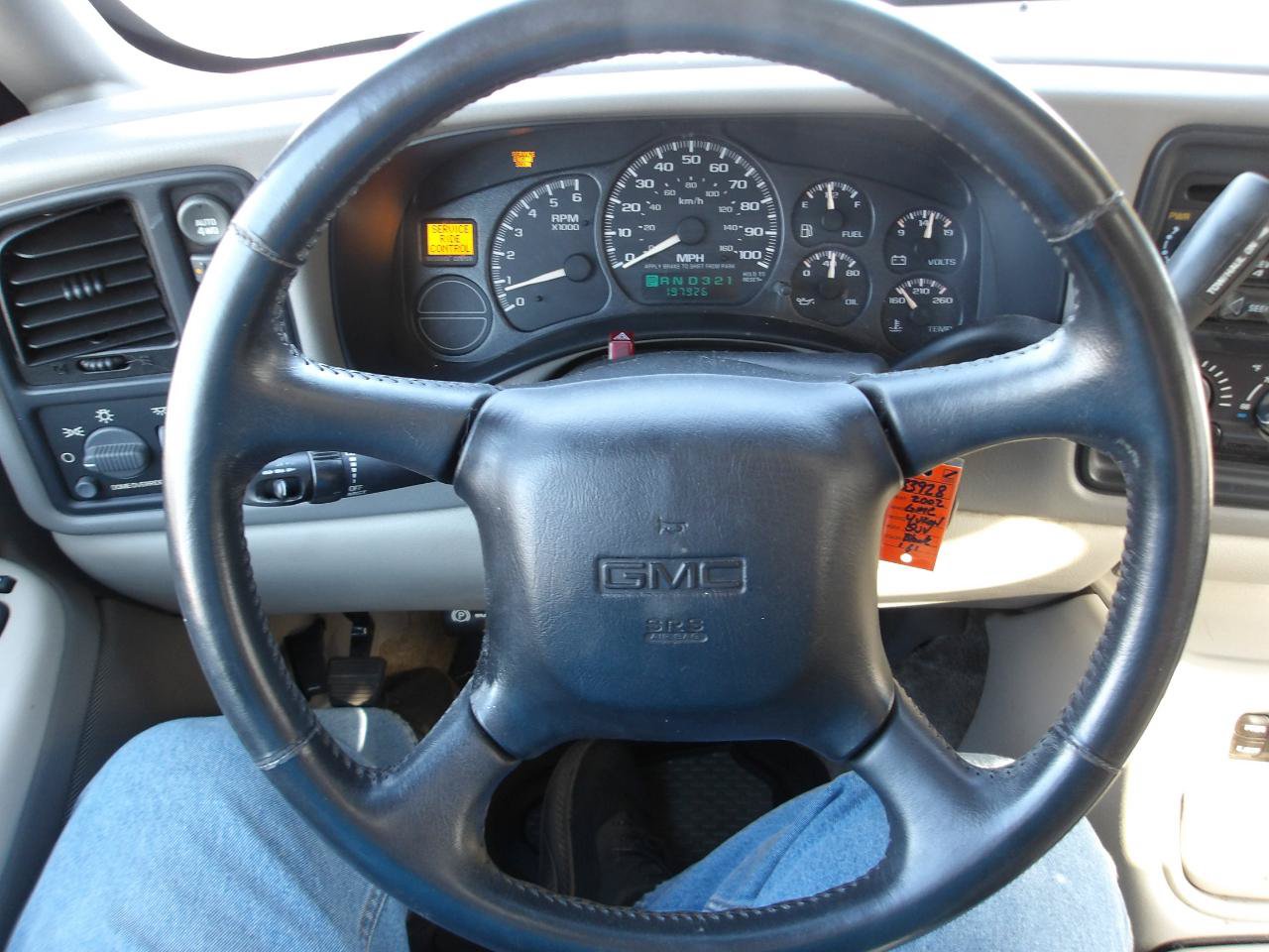 Used 2002 GMC Yukon XL SLT AWD/4WD image 16