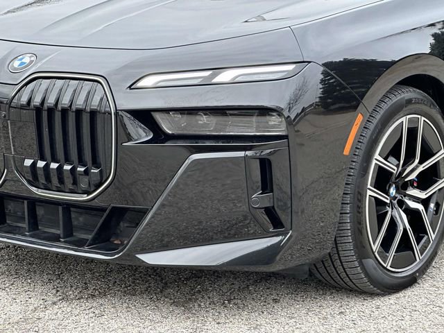 Used 2026 BMW 740i xDrive image 12