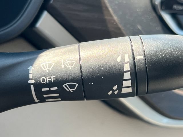 Used 2024 Nissan Altima 2.5 SV FWD image 25
