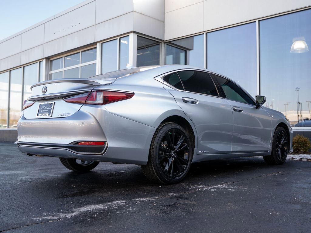 Certified 2022 Lexus ES 300h F Sport w/ Accessory Package 2 image 9