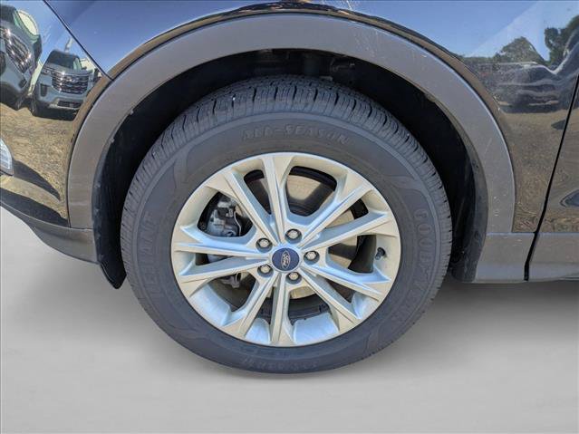 Used 2018 Ford Escape SE w/ SE Sync 3 Package AWD/4WD image 10