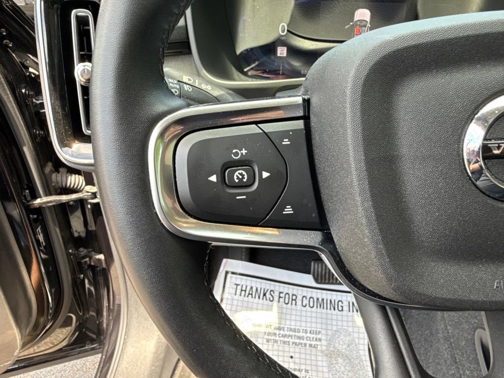 Used 2025 Volvo XC40 B5 Plus w/ Protection Package Premier AWD/4WD image 27
