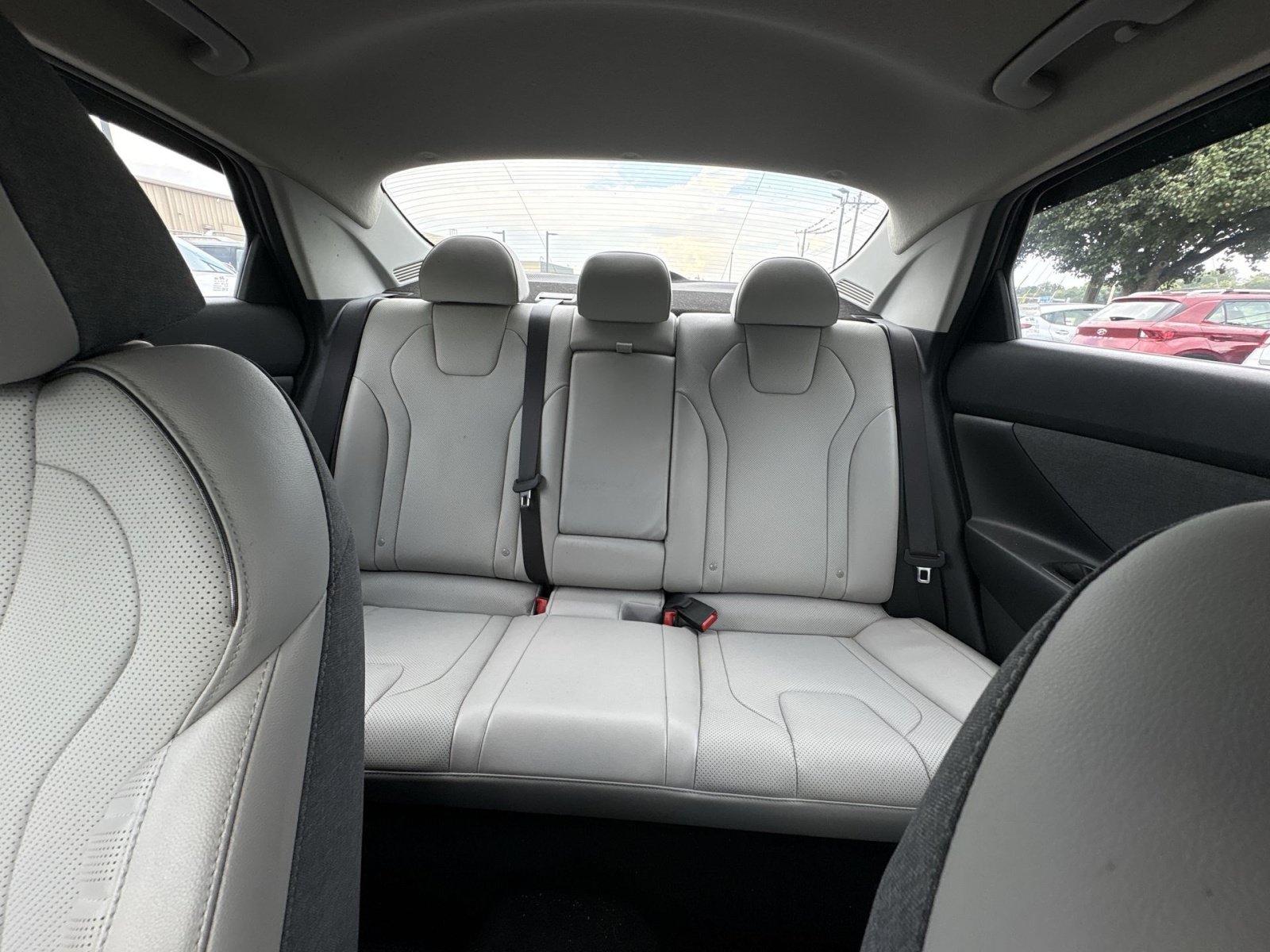 Certified 2023 Hyundai Elantra Limited w/ Cargo Package FWD image 21