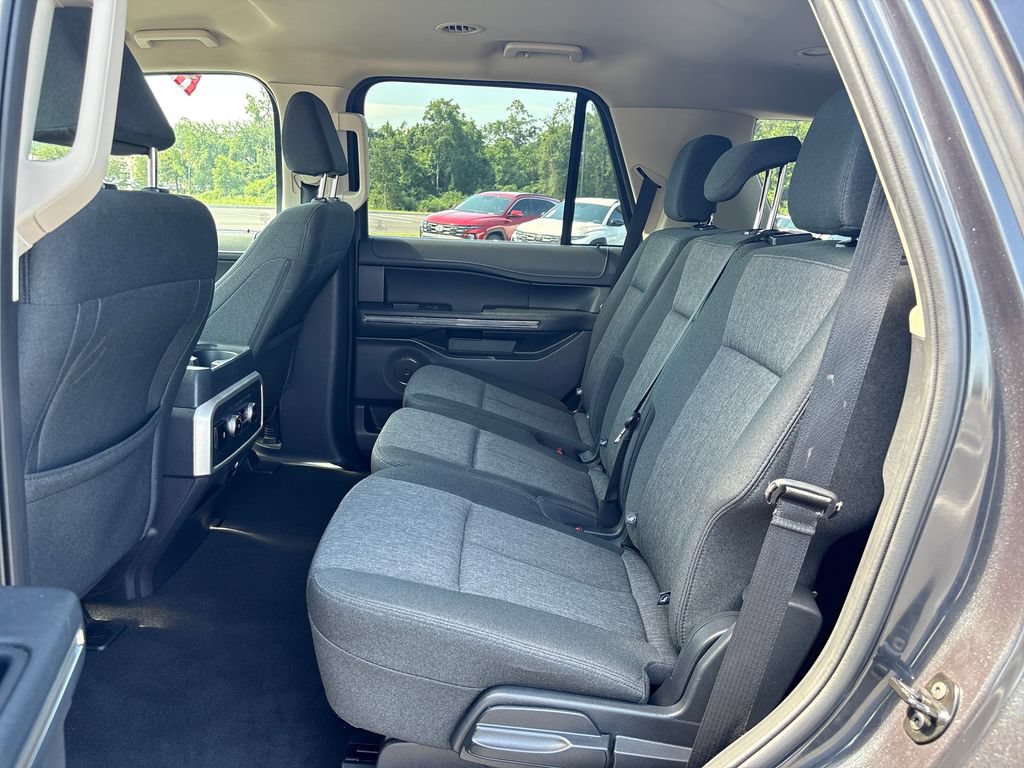 Used 2024 Ford Expedition XLT AWD/4WD image 25