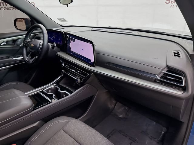 Used 2024 Chevrolet Traverse LT w/ LPO, Cargo Package image 32