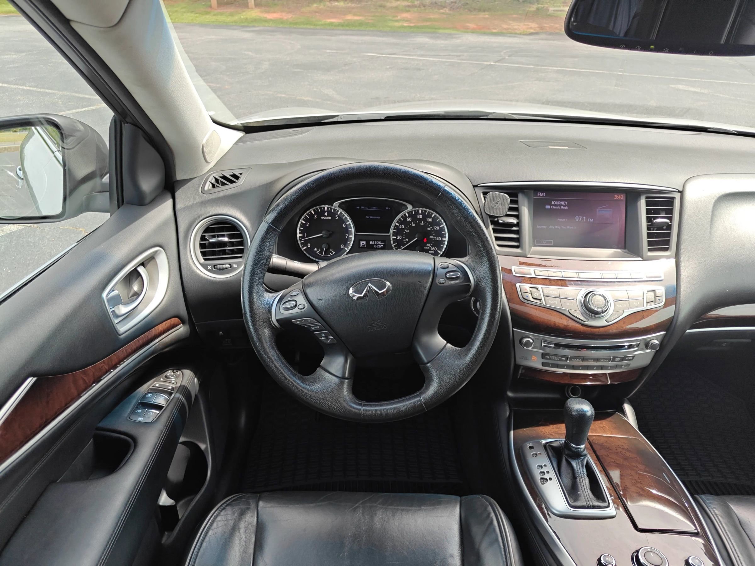 Used 2013 INFINITI JX35 AWD w/ Premium Pkg image 8
