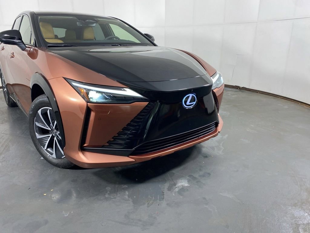 Used 2024 Lexus RZ 300e Premium w/ Accessory Package (Z1) FWD image 2
